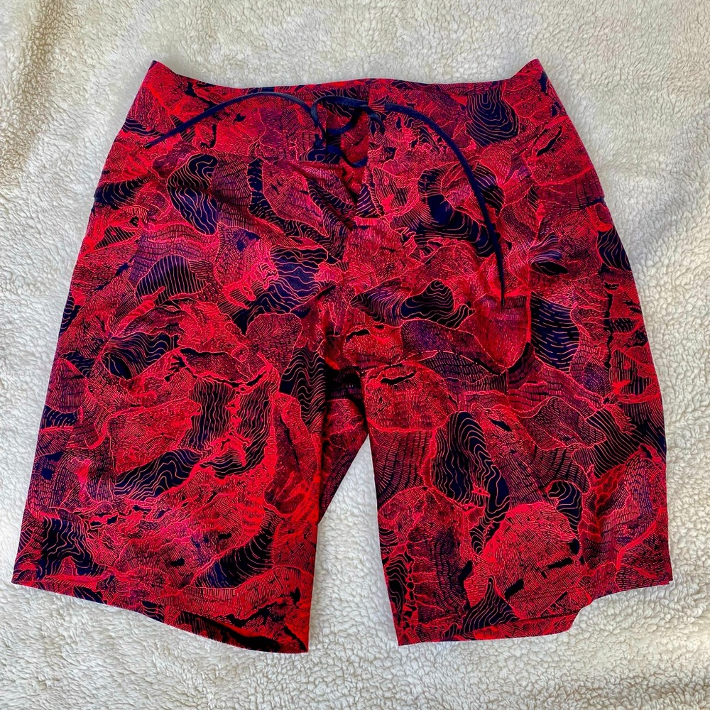 Lululemon current state board short 9”